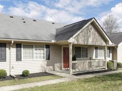 240 Wildwood Ct, Heath, OH, 43056