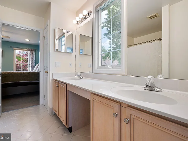 6 Hannah Dr — Photo 29