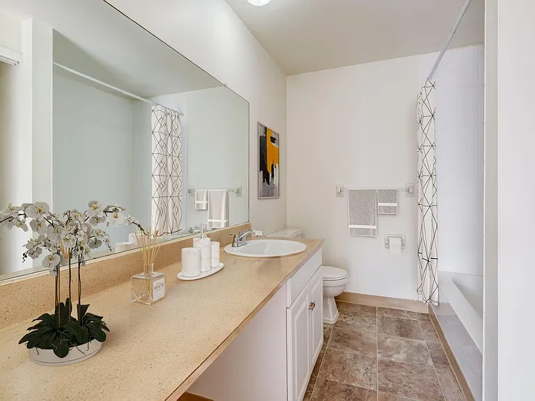 Idylwood Resort Apartment Homes — Photo 12