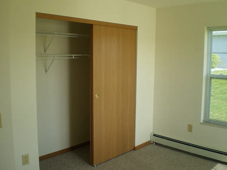 601 Pigeon Creek Dr #15 — Photo 6