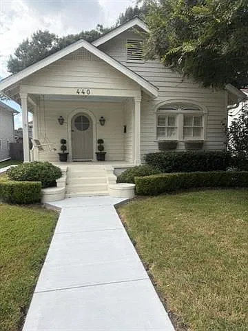 3 bed, 2.5 bath, 2800 sqft, $4,100 — Photo 3