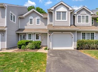 28 Helton Ter, Montville, NJ 07045