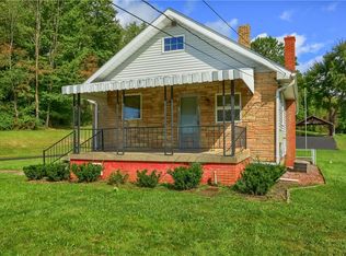 323 Braun Rd, Beaver Falls, PA 15010