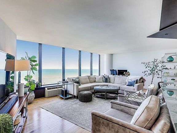 5th image of 505 N Lake Shore Dr APT 6204