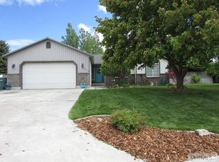 884 Pearl Dr, Blackfoot, ID 83221