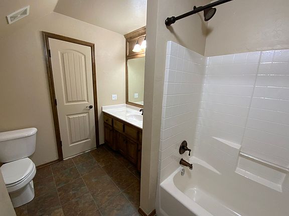 4th image of 4608 NW 162nd Ct