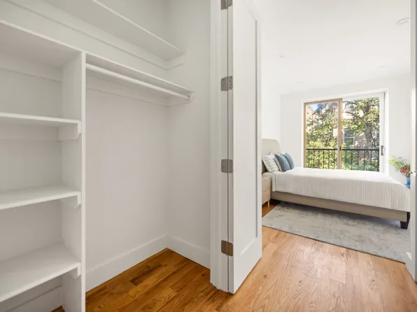 247 Mt Hope Place image 5 of 12