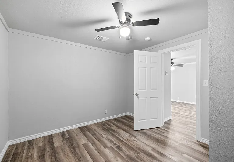 133 W 13th Ave #B — Photo 12
