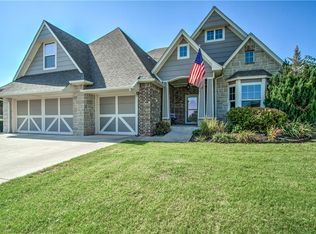 6909 W Waterloo Ct, Edmond, OK 73025