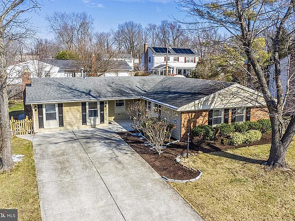 2nd image of 13112 Point Pleasant Dr