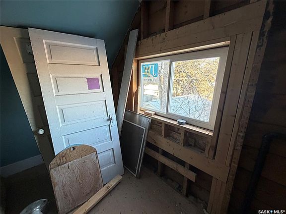 5th image of 1621 99th STREET