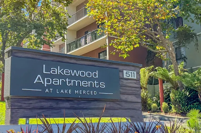 Lakewood Apartments At Lake Merced — Photo 1