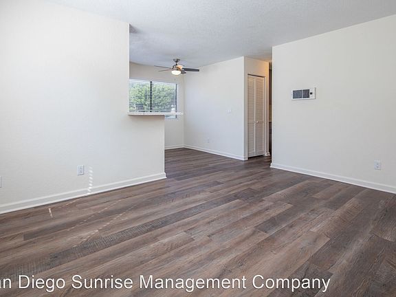 5th image of 3850 35th St APT 3