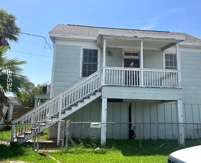 1st image of 709 38th St