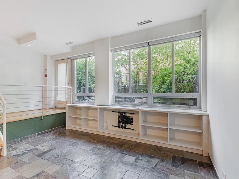 33 Price St #3 — Photo 14