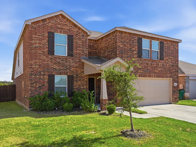 933 Dressage Dr — Photo 3
