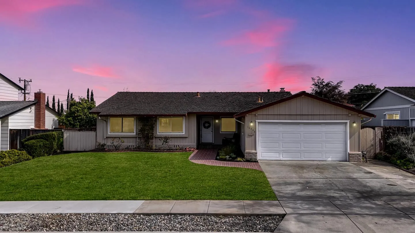 10386 Tonita Way photo 1