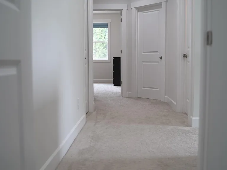 22300 SE 43rd Pl — Photo 19