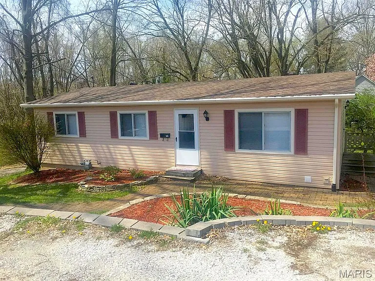 309 Ash St — Photo 1