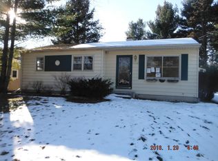 4213 Waldorf St, Kalamazoo, MI 49004
