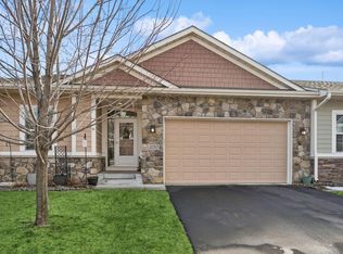 21313 Hytrail Cir, Lakeville, MN 55044