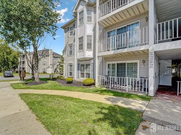 277 Kempsey Dr, North Brunswick, NJ 08902