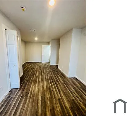 1415 Stratford Ave — Photo 13