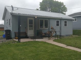 143 3rd Ave, Spicer, MN 56288