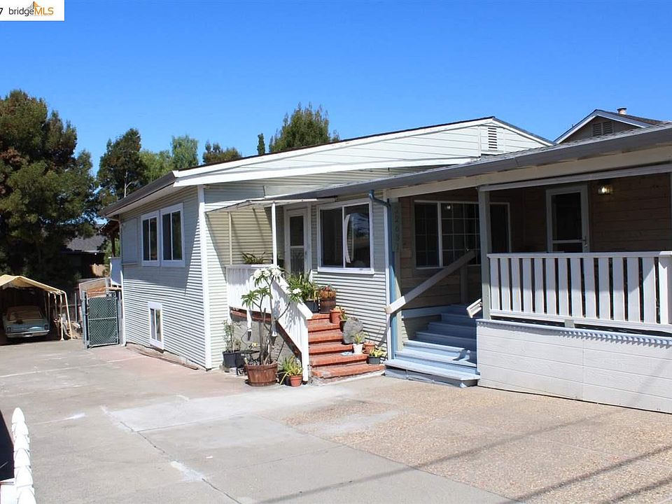 1st image of 22631 Woodroe Ave