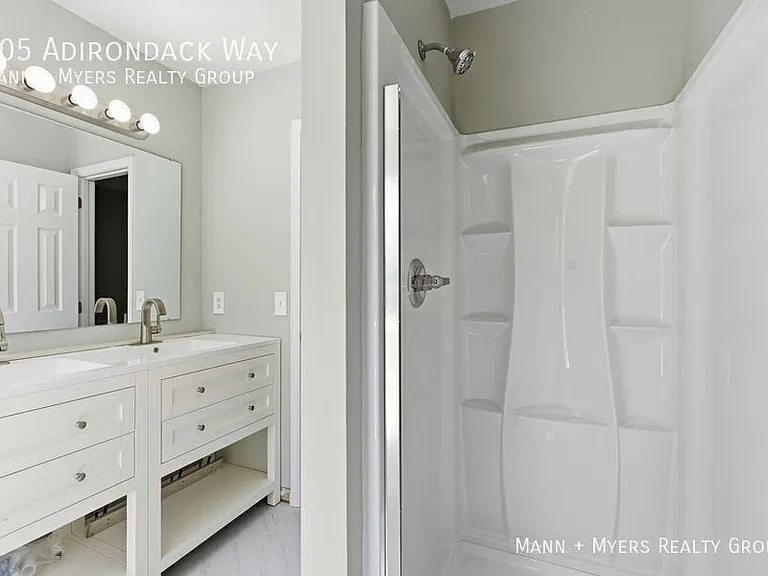 305 Adirondack Way — Photo 36