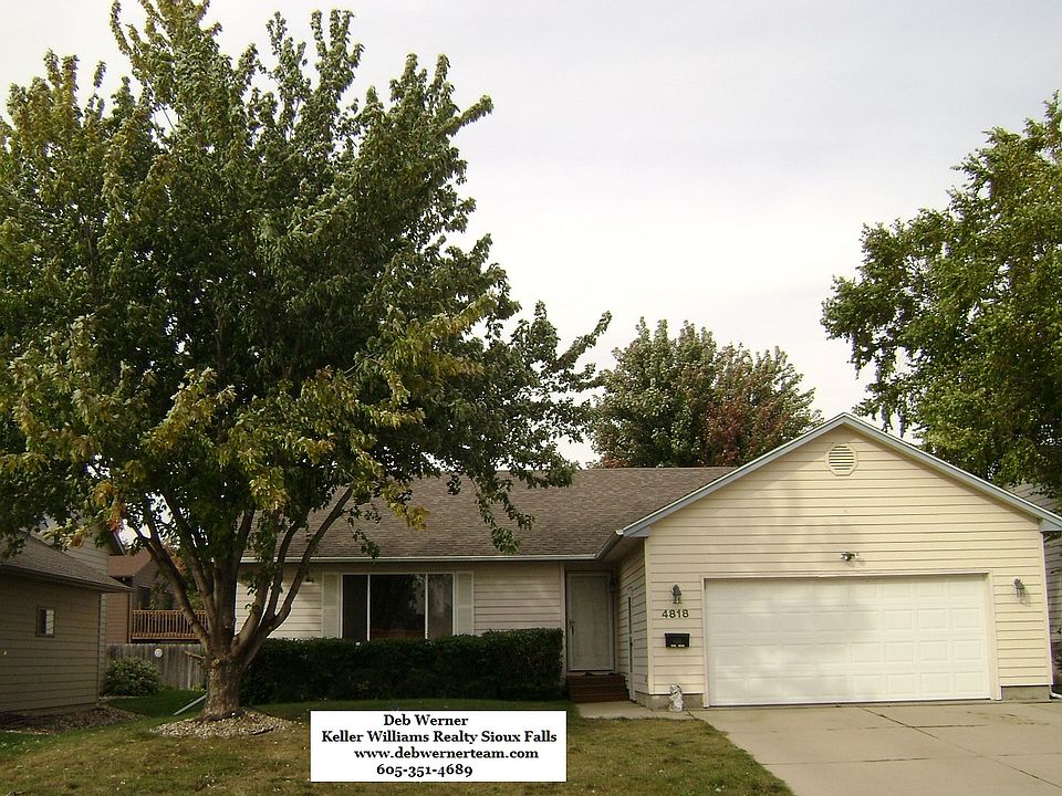 4 BR, 3 BA, MF Laundry