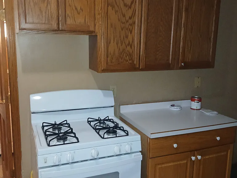 876 Payne Ave #21 — Photo 9