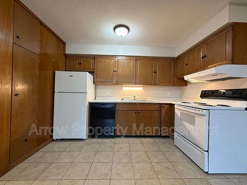 2501 N St #305