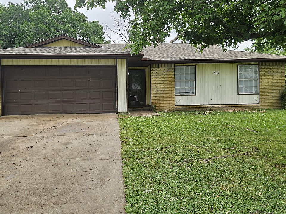1st image of 701 Sirocco Pl