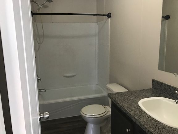 4th image of 7505 Lake Vista Dr