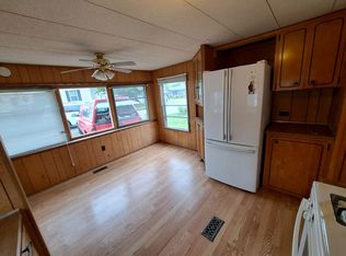 8 2nd St, Exeter, NH 03833