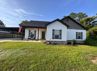 10 Shadow Wood Ln, Wetumpka, AL 36092