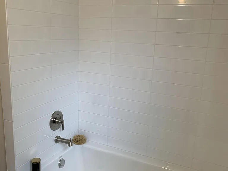 219 W 300 N — Photo 4