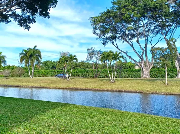 7185 Huntington Lane #308, Delray Beach, FL 33446