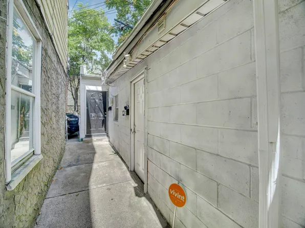 991 Broadway image 10 of 22