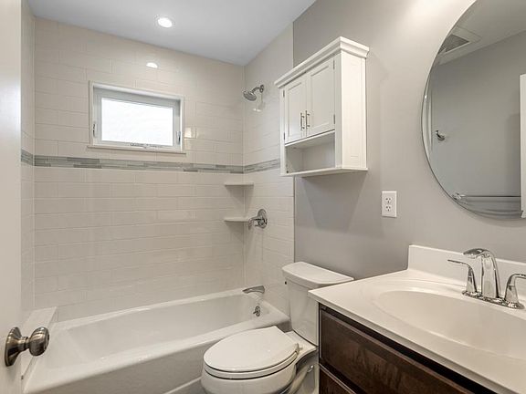 Full tile bath
