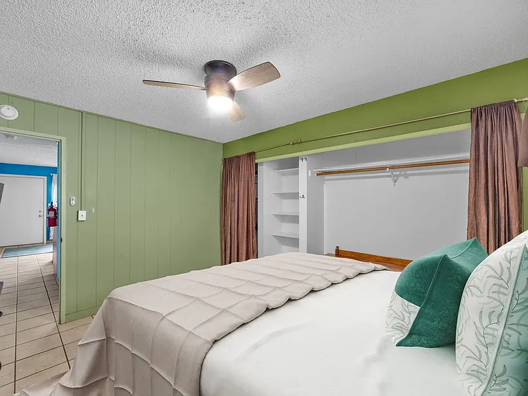 2136 Konou Pl #202 — Photo 12