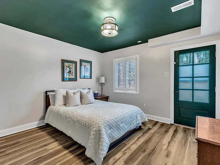 1126 Trailwood Dr — Photo 20