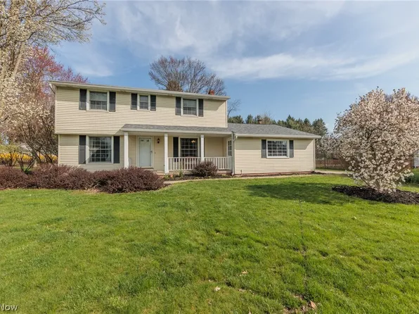 11543 Iroquois Trl, Brecksville, OH 44141