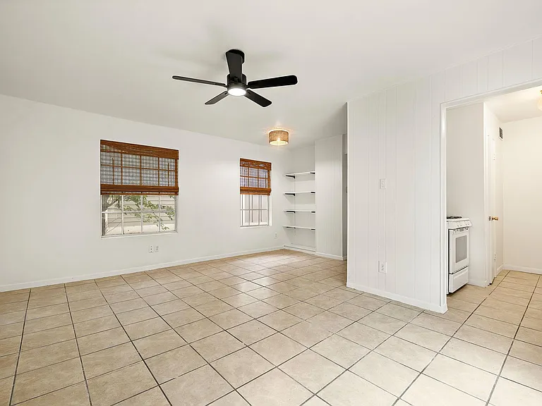 1700 Houston St #202 — Photo 4