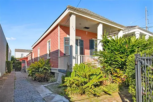 428 1st St Photo 1