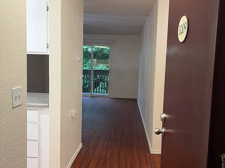 Veranda Green — Photo 15