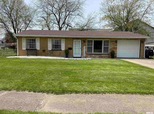 20 N 13th Ave, Canton, IL 61520