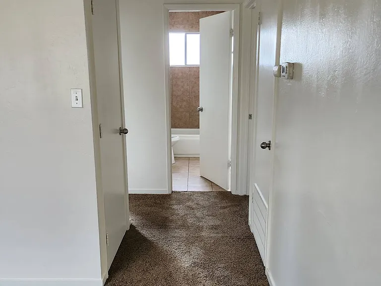 953 E St — Photo 11