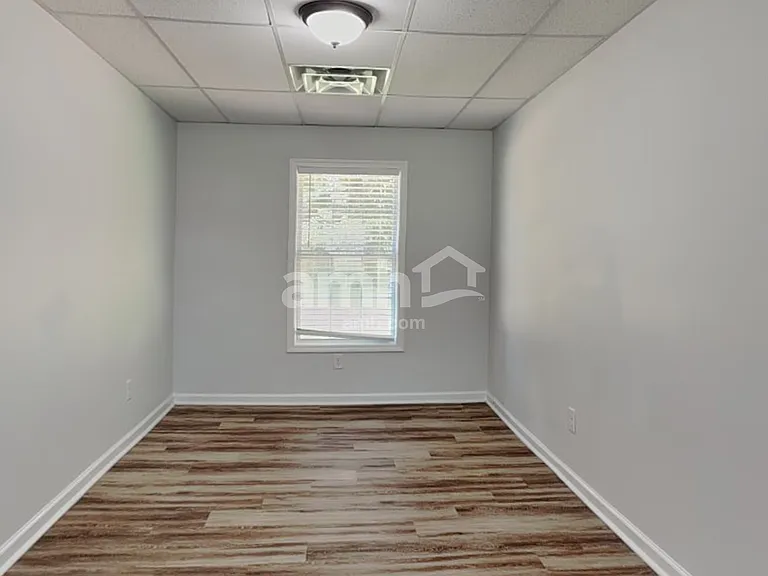 5075 Roxton Ln — Photo 24